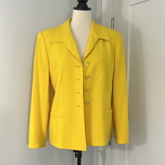 Vintage Escada by Margaretha Ley Size EU 40 Yellow Wool Blazer - Picture 5 of 13